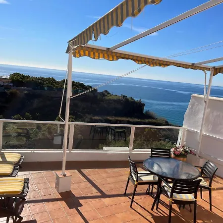 Vakantiehuis Delightful Burriana House With Magnificent & Sea Views.