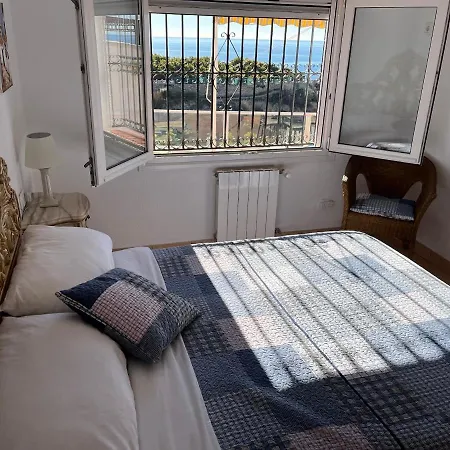 Holiday home Delightful Burriana House With Magnificent & Sea Views. Nerja