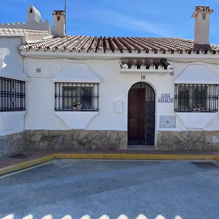 Delightful Burriana House With Magnificent & Sea Views. Vakantiehuis Nerja