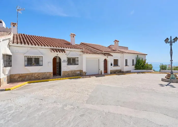 Casa Natalie Нерха